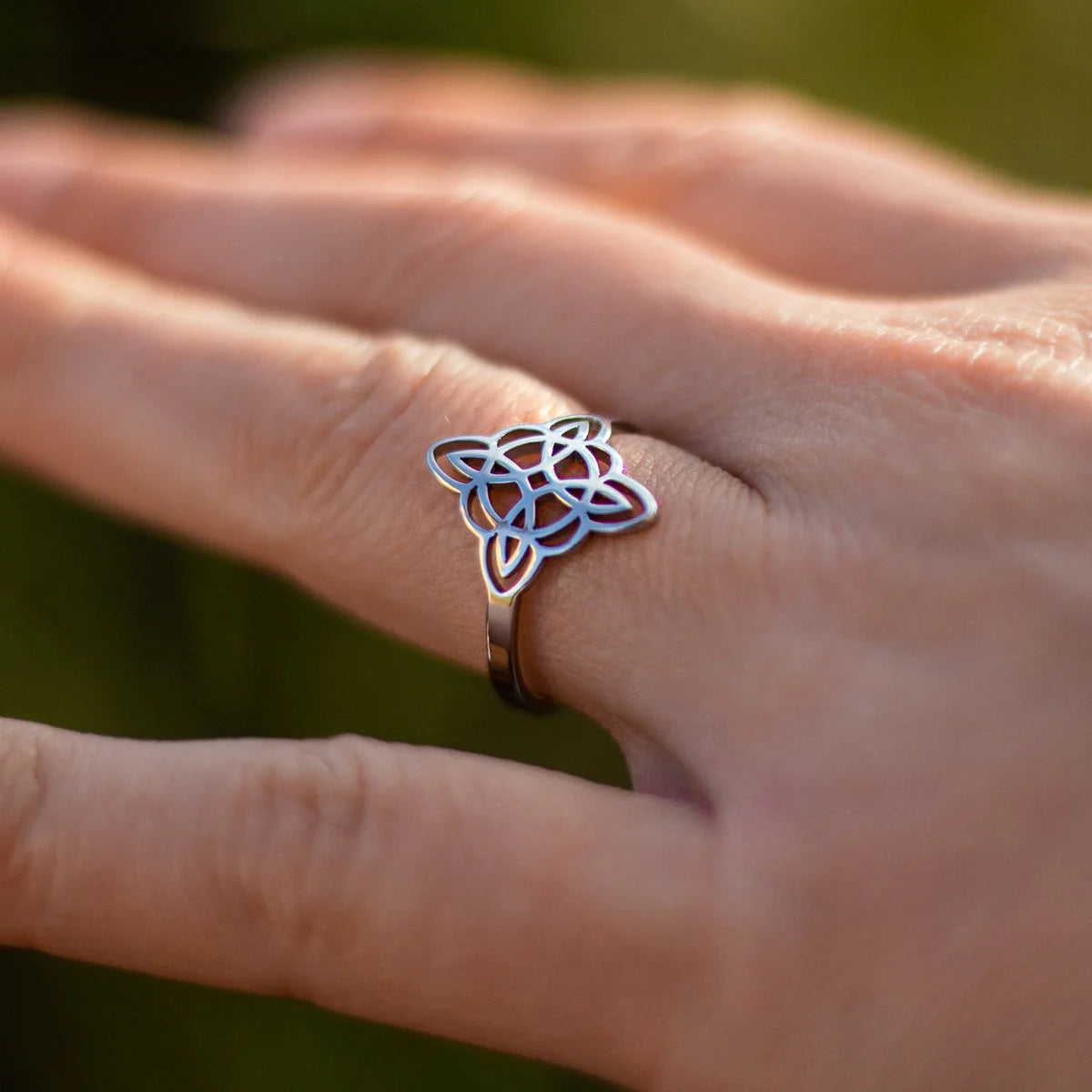Witch Knot Ring